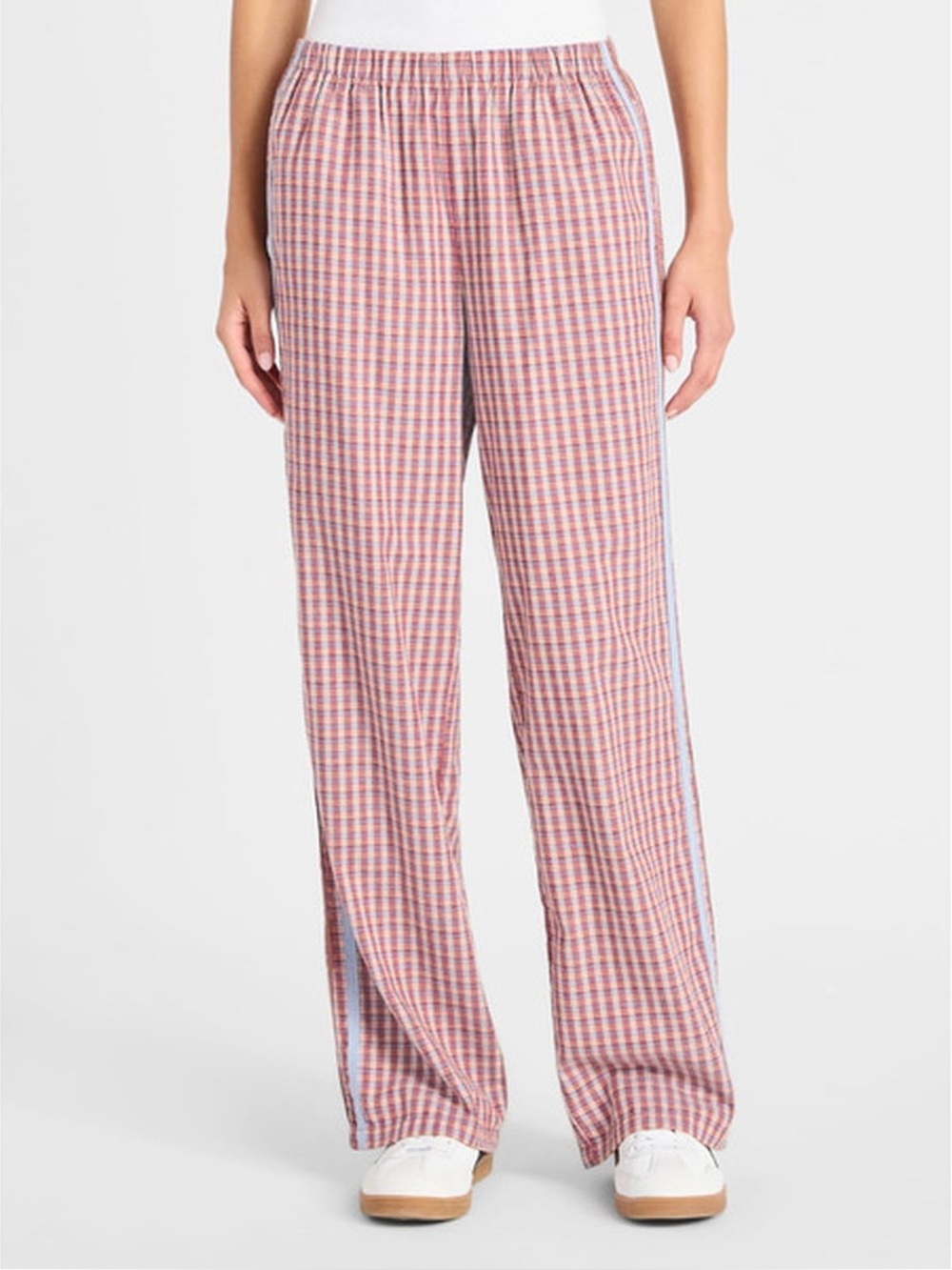 *NWOT* No Boundaries Women’s Boxer Pants w/ Side Stripes, Size Medium (8/10)